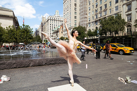 Ballerina on 5th Avenue