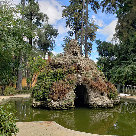Pond in Alhambra, Granada
